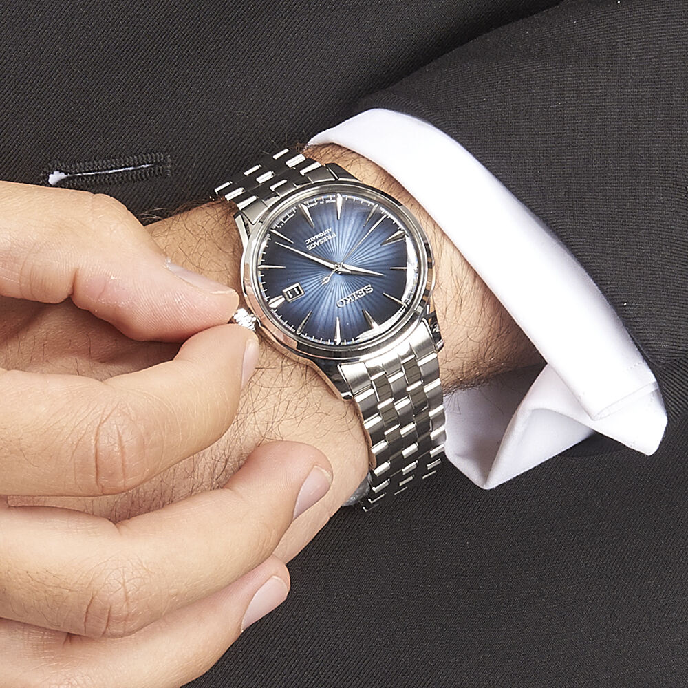 Montre Seiko 5 Sports automatique cadran bleu bracelet acier 3 maillons  42,5 mm
