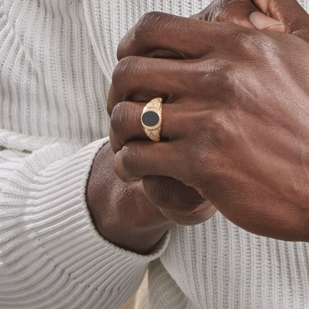 Chevali&egrave;re Plaqu&eacute; Or Jaune Azarel Email Noir - Chevali&egrave;res Homme | Marc Orian