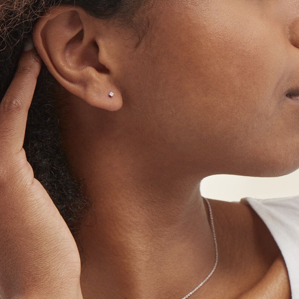 Boucles D'oreilles Puces Aphrodite Or Blanc Diamant - Puces Famille | Marc Orian