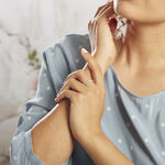 Demi Alliance Pristina Or Blanc Diamant Synth&eacute;tique - Alliances avec pierres Femme | Marc Orian