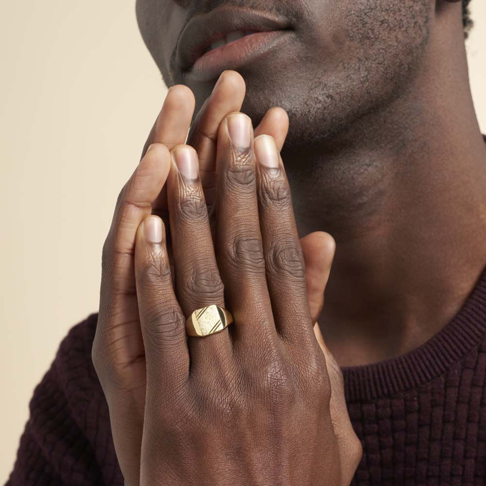 Chevalière Daniel Plaqué Or Jaune - Bijoux personnalisés Homme | Marc Orian