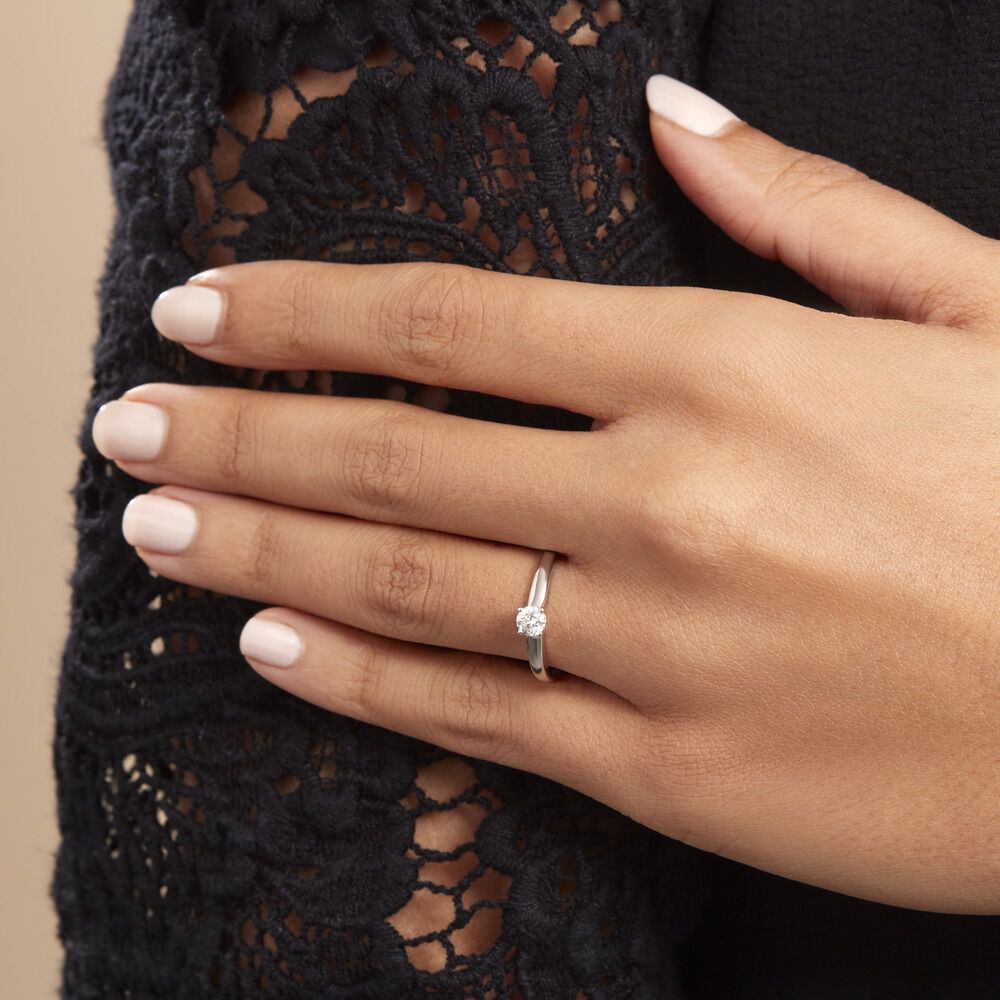 Bague Solitaire Flora Or Blanc Diamant - Solitaires Femme | Marc Orian