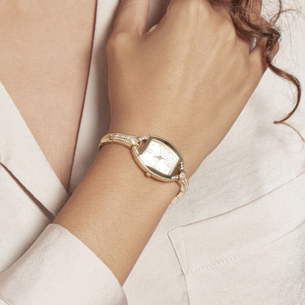 Montre fine femme 2025