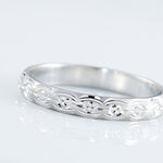 Alliance Marguerite Demi Jonc Classique Or Blanc - Alliances personnalis&eacute;es Femme | Marc Orian