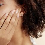 Boucles D'oreilles Puces Edy Serti Clos Or Blanc Topaze - Puces Femme | Marc Orian