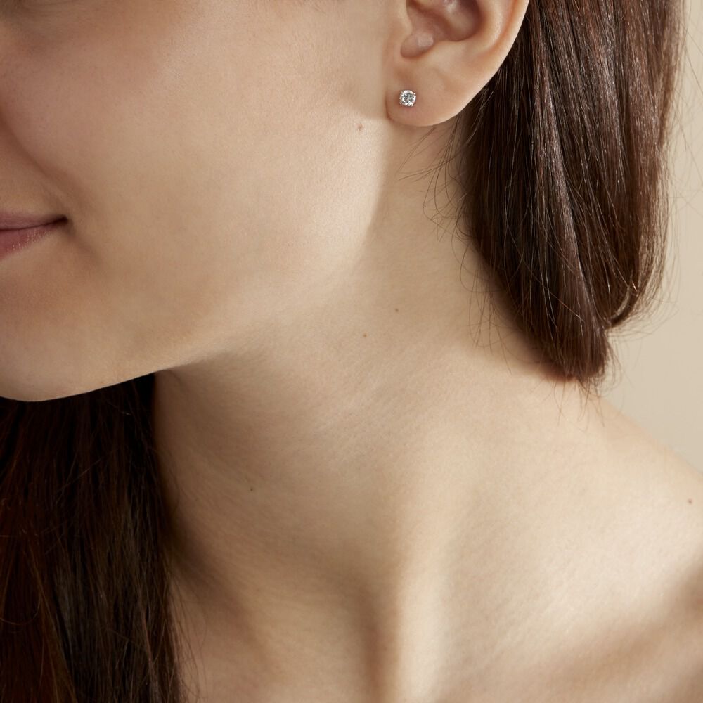 Boucles D'oreilles Puces 4 Griffes Or Blanc Diamant Synthetique - Puces Femme | Marc Orian