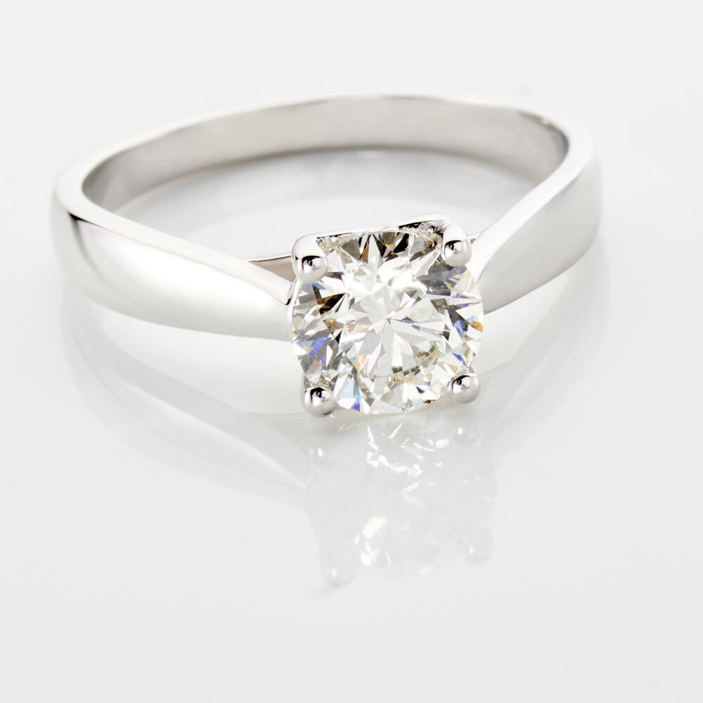 Bague Solitaire Vicoeuria Or Blanc Diamant Synth&eacute;tique - Parures de mariage Femme | Marc Orian