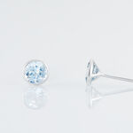 Boucles D'oreilles Puces Edy Serti Clos Or Blanc Topaze - Puces Femme | Marc Orian