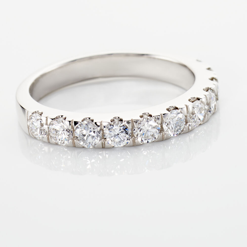 Demi Alliance Pristina Or Blanc Diamant Synth&eacute;tique - Alliances avec pierres Femme | Marc Orian