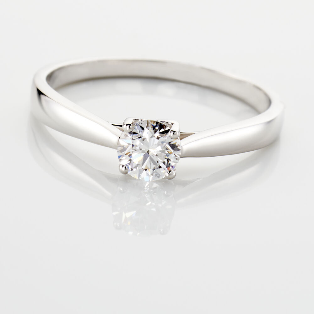 Bague Solitaire Vicoeuria Or Blanc Diamant Synth&eacute;tique - Parures de mariage Femme | Marc Orian