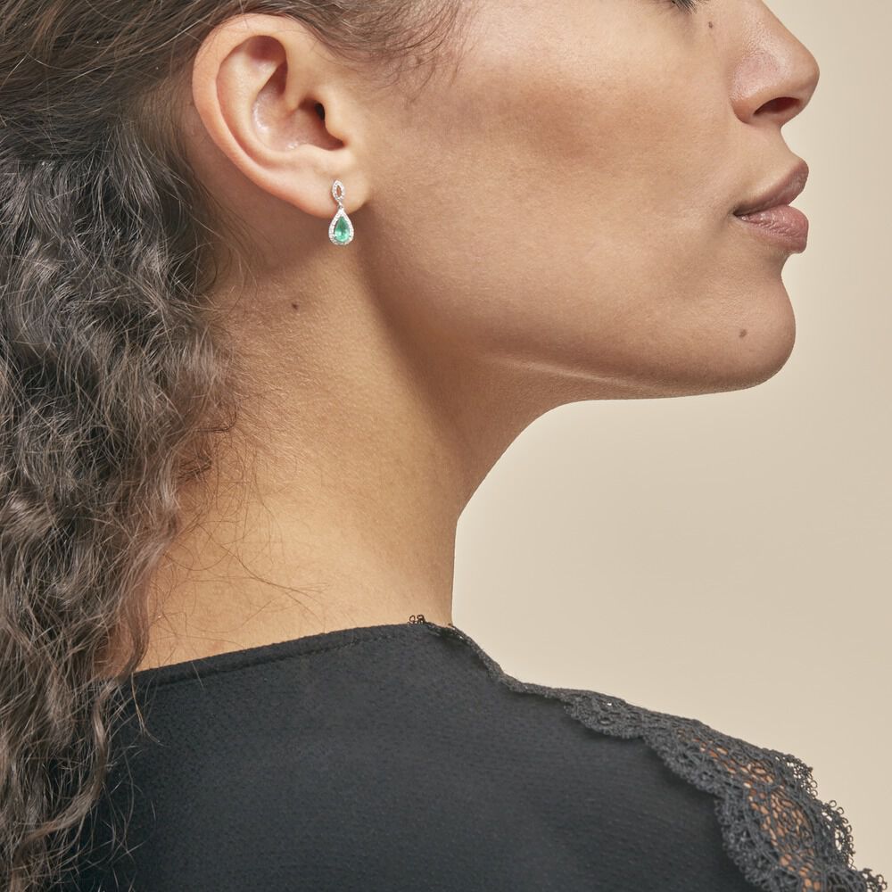 Boucles D'oreilles Puces Sissi Or Blanc Diamant Et Emeraude -  Femme | Marc Orian