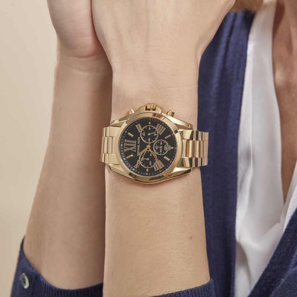 Montre Femme Michael Kors Parker Blanc et Rose Doré  Un Contraste Étonnant  de Couleurs 
