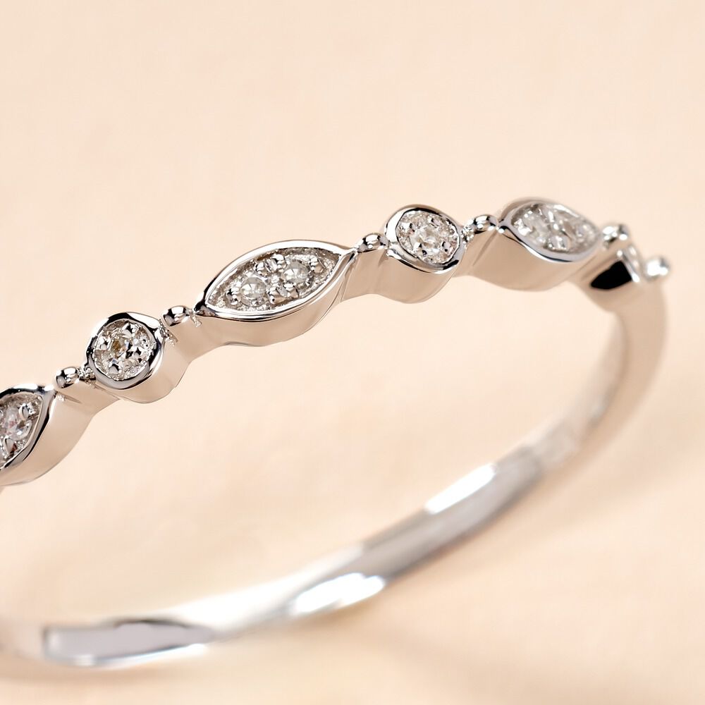 Alliance Vijay Or Blanc Diamant - Alliances avec pierres Femme | Marc Orian