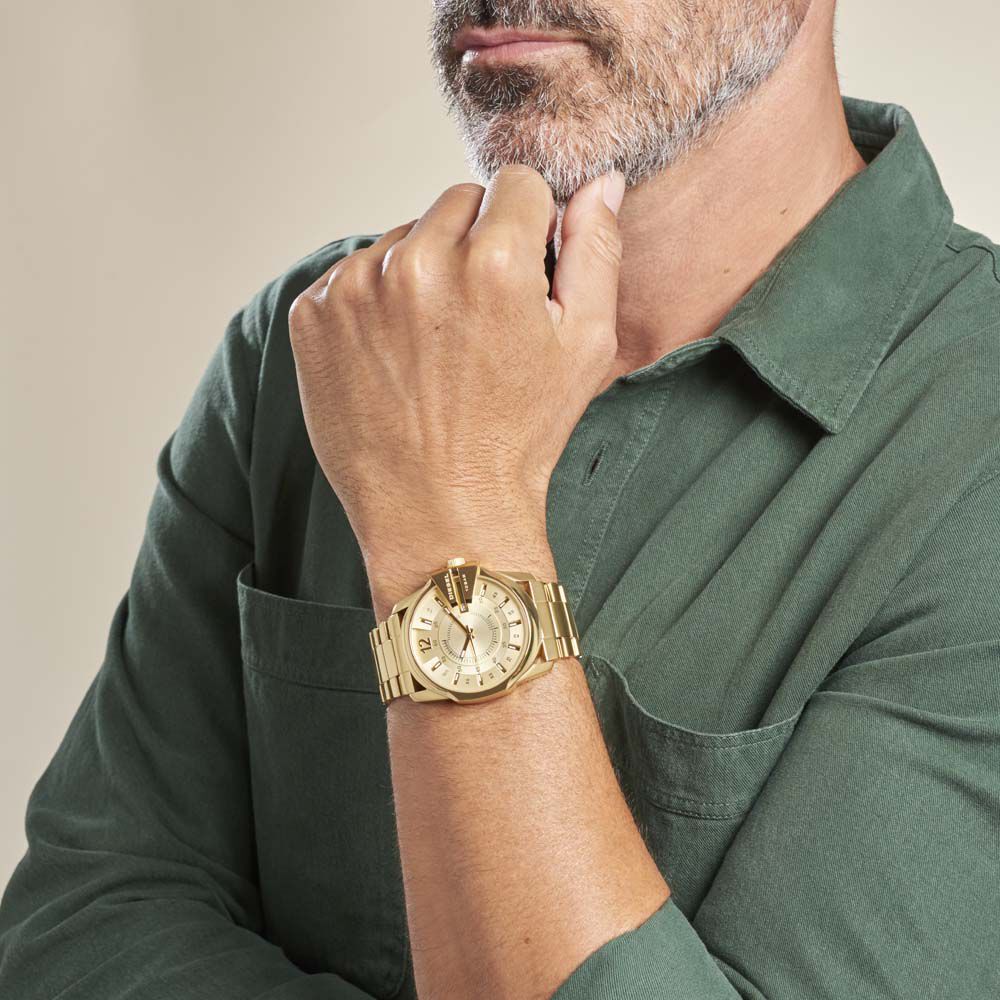 Montre diesel master hotsell chief
