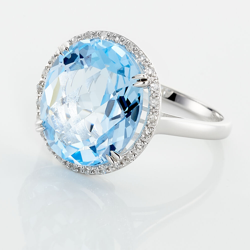 Bague diamant bleu ciel