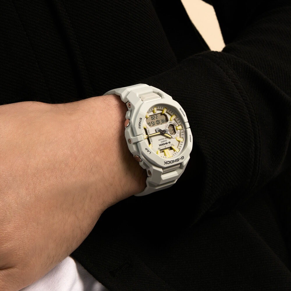 Montre Casio G-Shock Gba950 Blanc - Montres &eacute;tanches Homme | Marc Orian