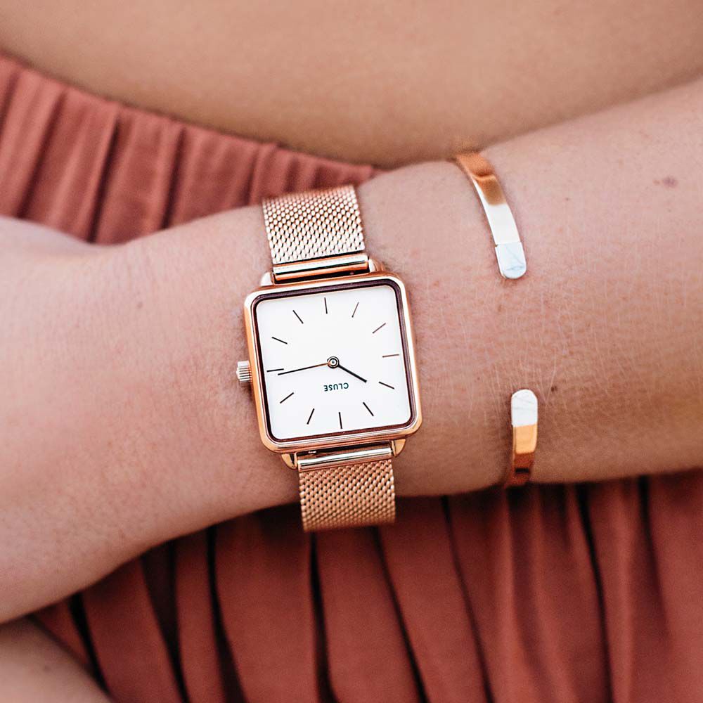 Montre cluse femme carre or
