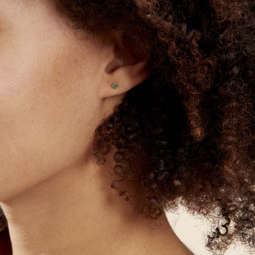 Boucles D'oreilles Puces Jardin Serti Griffe Or Jaune Emeraude - Puces Femme | Marc Orian