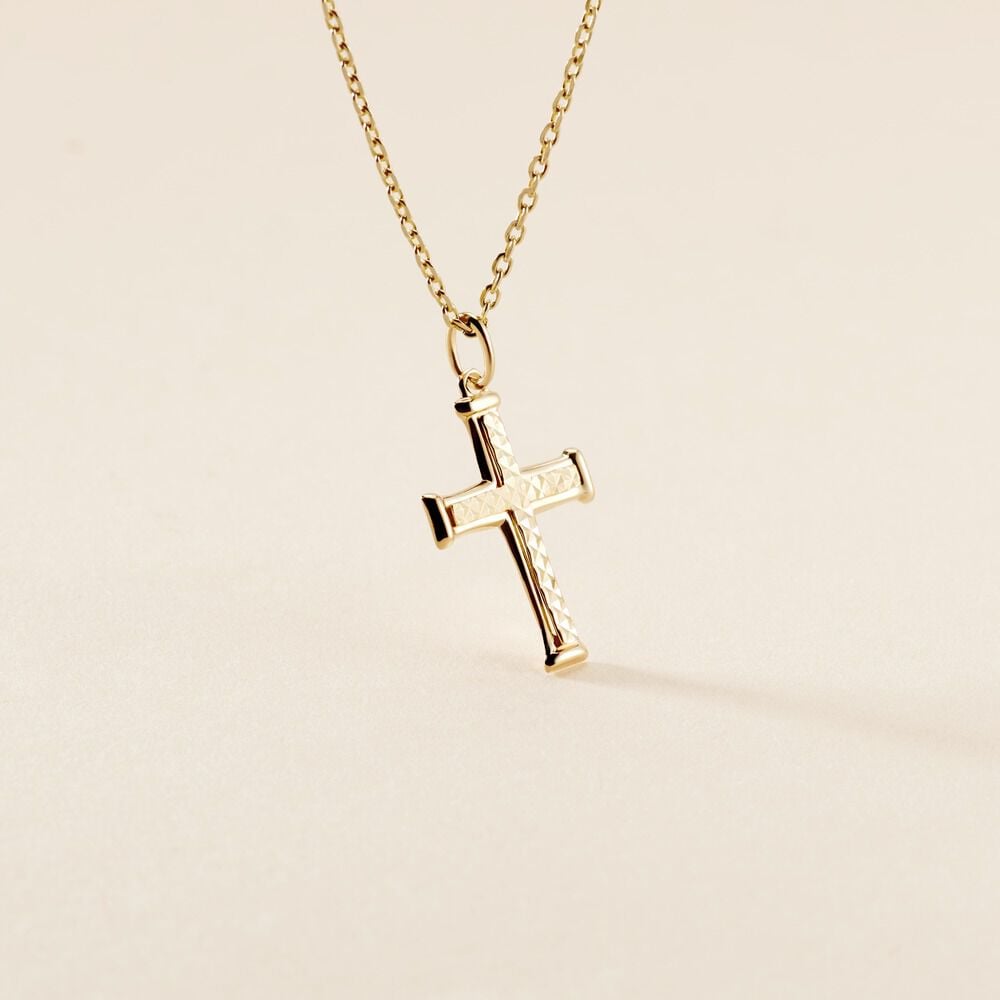 Pendentif Benny Croix Ciselee Or Jaune - Pendentifs Famille | Marc Orian
