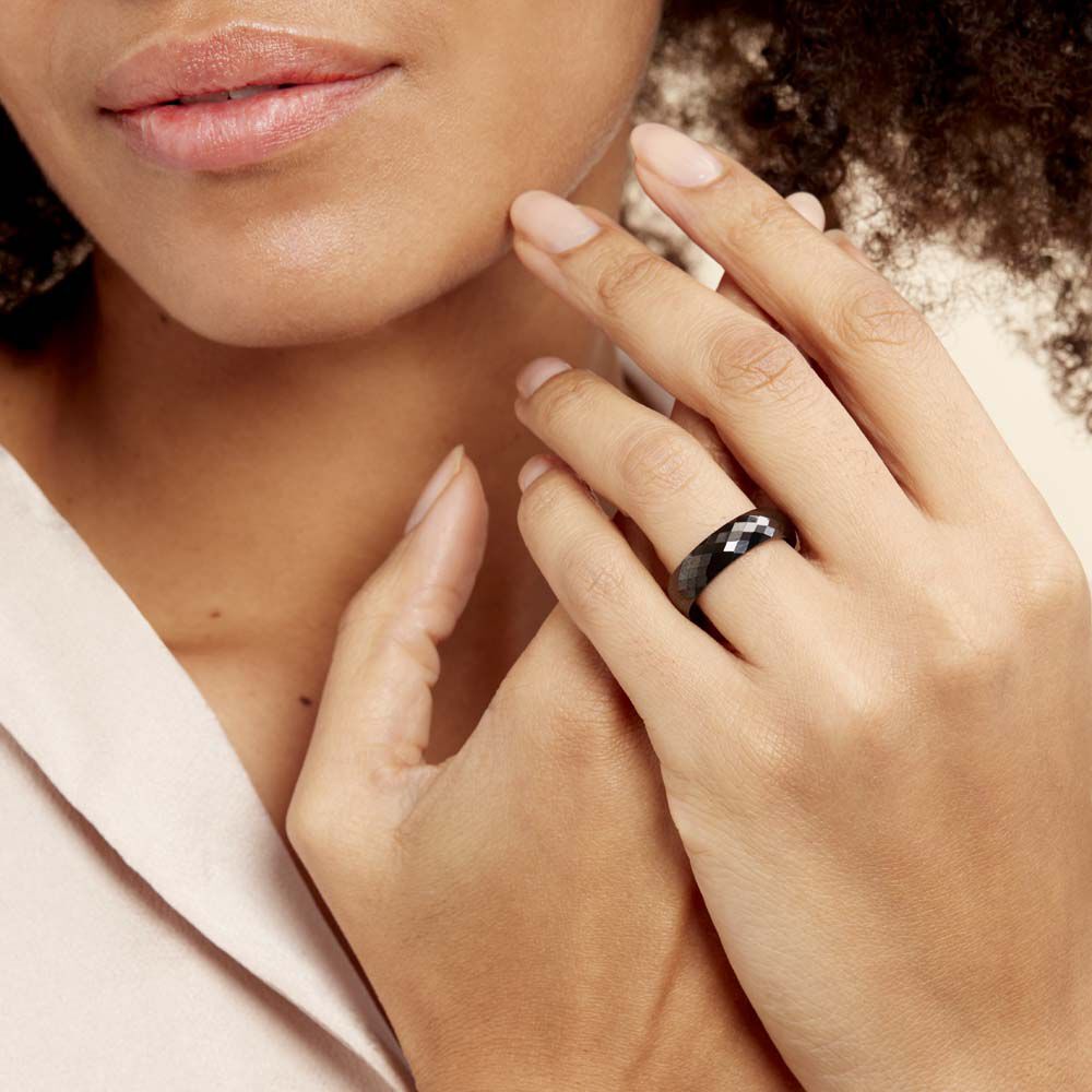 Bague femme ceramique sale