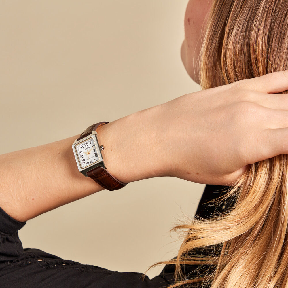 Montre Casio Collection Blanc - Montres étanches Femme | Marc Orian