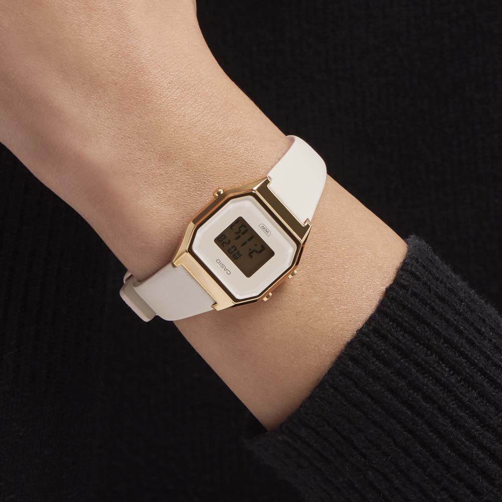 Montre Casio Collection Blanc - Montres étanches Femme | Marc Orian