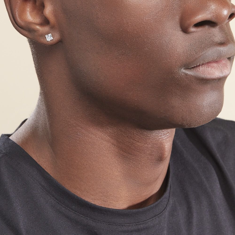 Boucles D'oreilles Clips Homme Huggie En Moissanite 3 Ct Plaqué Or Blanc 14k
