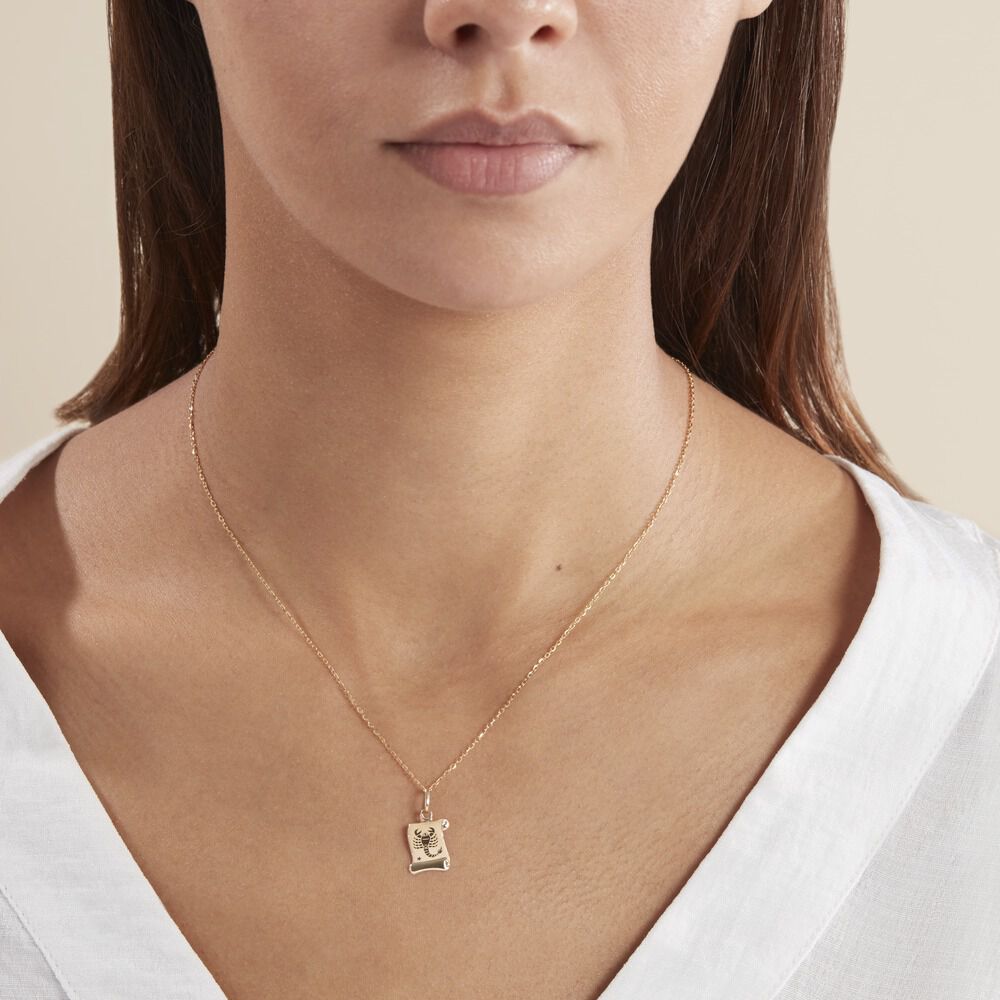 Pendentif Lamie Zodiaque Parchemin Or Jaune - Bijoux personnalisés Famille | Marc Orian