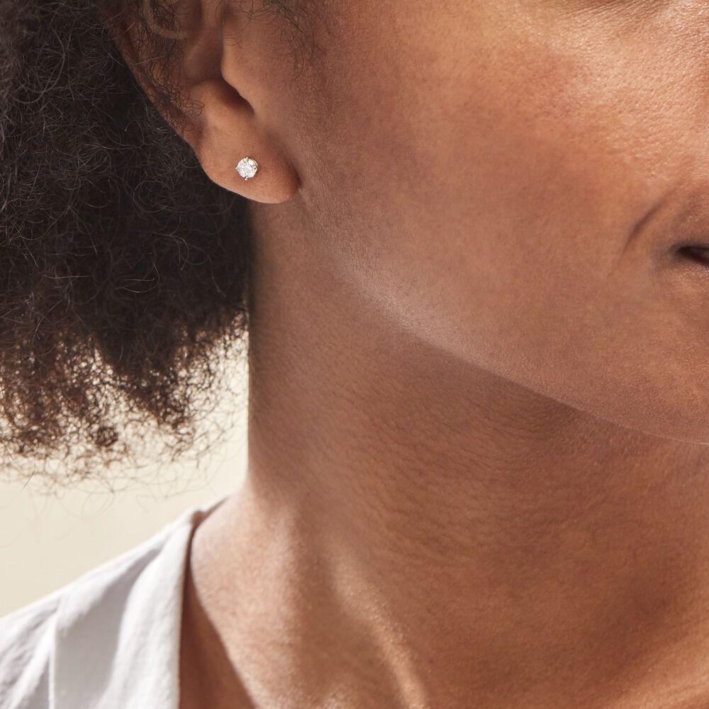 Boucles D'oreilles Puces Aphrodite Or Jaune Diamant - Puces Famille | Marc Orian