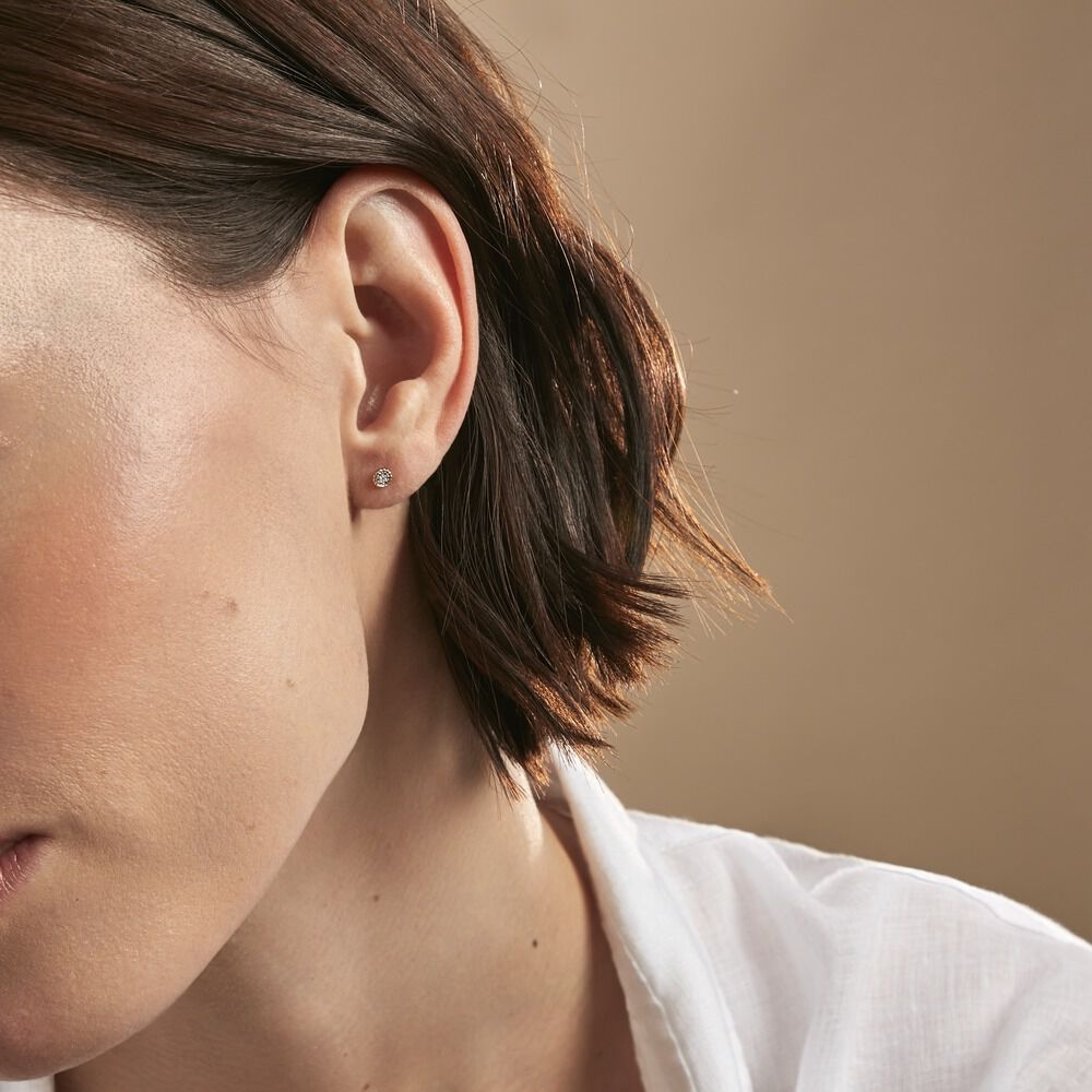 Boucles D'oreilles Puces Mon 1er Diamant Or Jaune Diamant -  Femme | Marc Orian