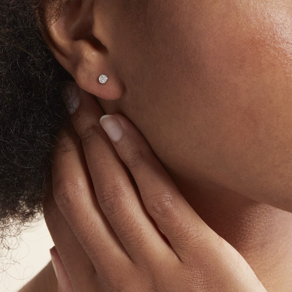 Boucles D'oreilles Puces Violanda Or Blanc Diamant -  Femme | Marc Orian