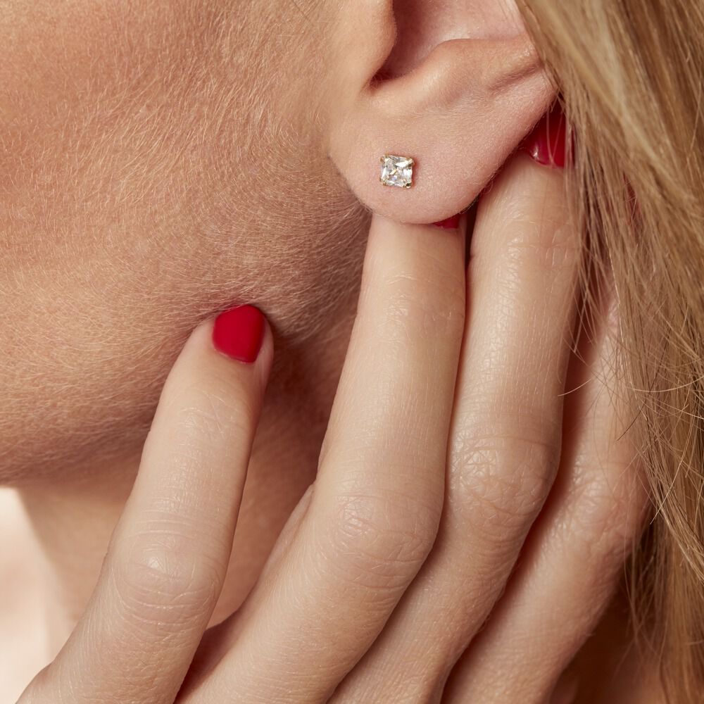 Boucles D'oreilles Puces Or Jaune Doreen Oxydes De Zirconium - Puces Famille | Marc Orian